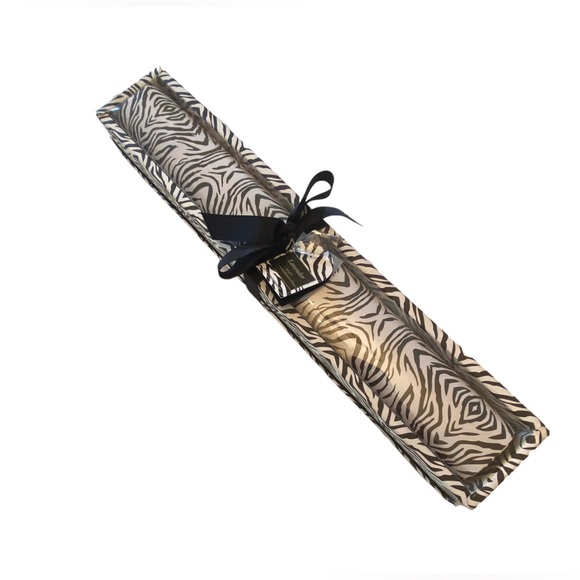 New GC Fragrance Inc Lavender Set of 5 Fragranced 17.32" x 22.83" Drawer Liners - Picture 6 of 12